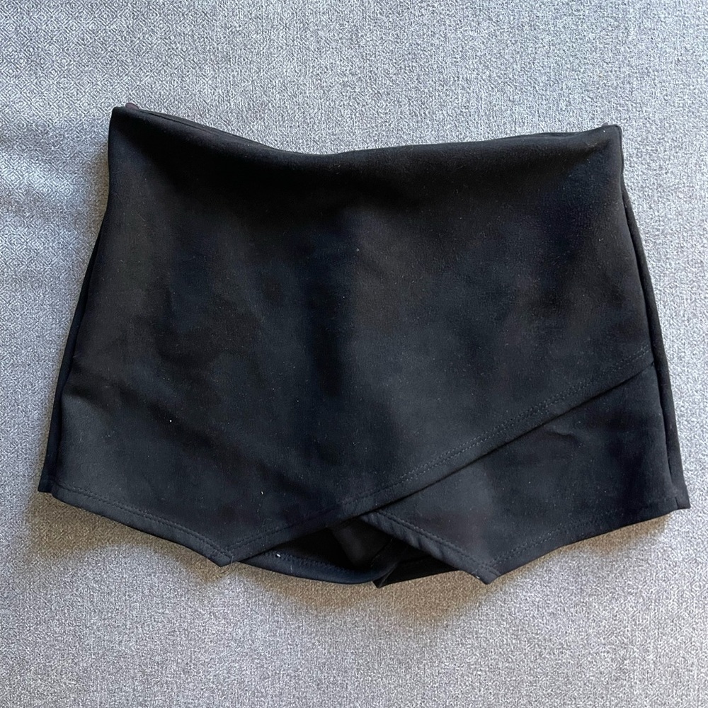 Blue Blush Black Women's Skort